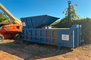 M160 COMPATTATORE RIFIUTI SCARRABILE