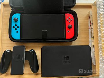 Switch OLED + Custodia + MicroSD 256 Gb + Gioco