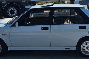 Lancia delta hf turbo 92