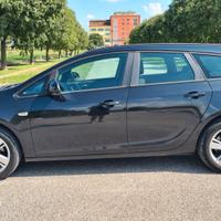 Opel Astra 1.7 cdti ecotec 110 cv 2014 NEOPAT