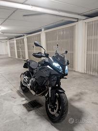 BMW F900XR