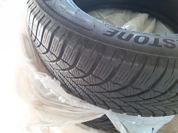 BRIDGESTONE BLIZZAK LM005 215/65 R17