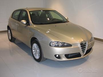 ALFA ROMEO 147 JTD 2005 ACCESSORI