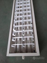 Lampade da ufficio con neon