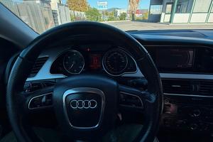 Audi  a5  . la macchina non presenta difetti 
