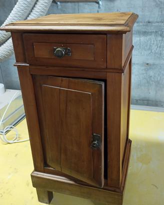 mobiletto noce antico 