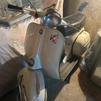 Vespa bajaj 150