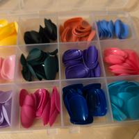 Set unghie finte con vari accessori 