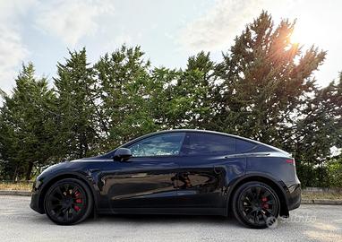 Model Y  RWD #B E L L I S S I M A #