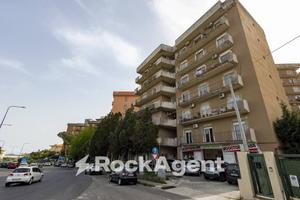 AMPIO APPARTAMENTO CON VISTA PANORAMICA