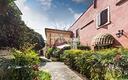 elegante-trilocale-con-giardino-box-e-posto-auto