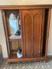 Mobile ingresso antico 