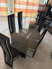 Tavolo in vetro + 6 sedie