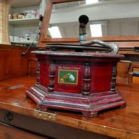 grammofono His Master's Voice antico 