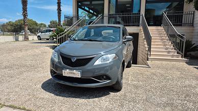 Lancia Ypsilon 0.9 TwinAir 85 CV 5 porte Metano Ec