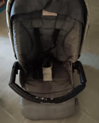 trio peg perego  con base isofix
