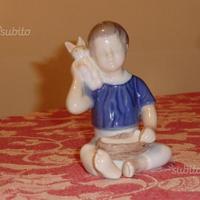 Statuina Bing & Grondahl "ragazzo seduto con conig