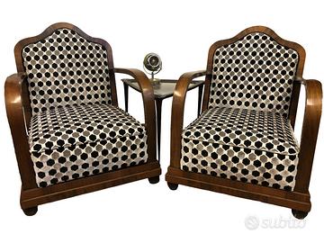 Coppia poltrone decò con poggiapiedi
