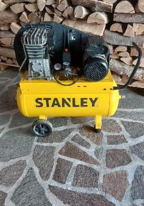 Compressore Stanley 50 Lt - B251/10/50 + accessori