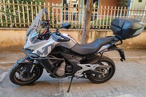 Cfmoto 650 mt 