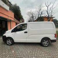 Nissan NV 200