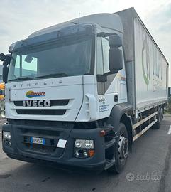 Iveco motrice 260/330 con sponda