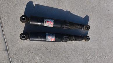 ammortizzatori posteriori Peugeot 206 ( anno 2002)
