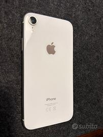 iPhone XR 64 Gb come nuovo, con scatola/accessori.