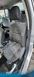 DACIA SANDERO 2009 - TAPPEZZERIA