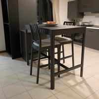 Tavolo alto e sgabelli ikea