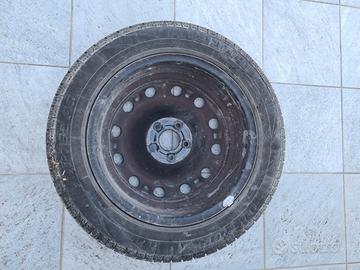 pneumatico 195/55-15 con cerchio x skoda roomster