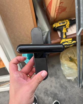 Maniglie colore nero olivari per porte e finestre