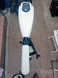 Motore elettrico fuoribordo