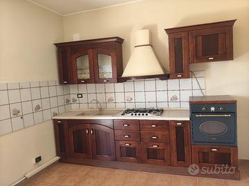 Cucina Classica in Legno – 3 Metri