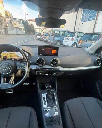 Audi Q2 ultimo modello- 2000cc 116 cv-Garanzi Audi