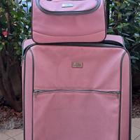 Valigia morbida con beauty CARPISA