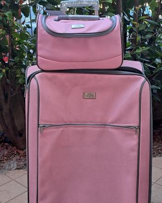 Valigia morbida con beauty CARPISA