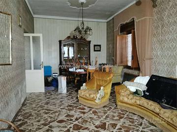 Casa singola 400 mq + terreno 1000 mq