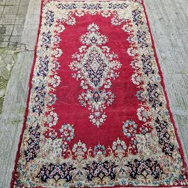 TAPPETO ROSSO KIRMAN