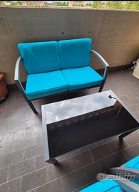 tavolino e divanetto da esterno 