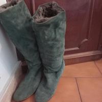 stivali scamosciati fatti a mano