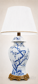 RAFFINATA  LAMPADA IN  PORCELLANA  BIANCA E BLU