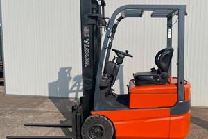 CARRELLO ELEVATORE ELETTRICO