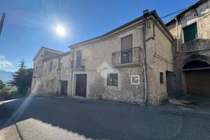 CASA SEMINDIPENDENTE A SAN CIPRIANO PICENTINO