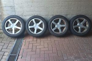 Set gomme multistagione + cerchi in lega