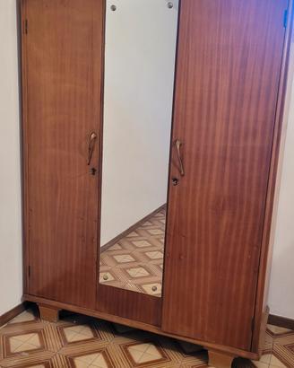 Armadio vintage
135 x 52 x h 180