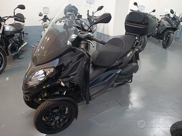 Piaggio MP3 300