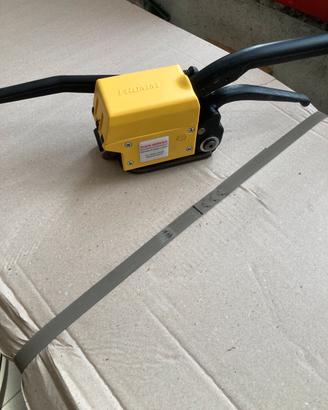 Reggiatrice manuale senza sigillo Fromm A333/16