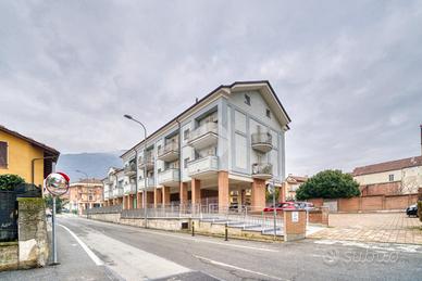 2 LOCALI A PIOSSASCO