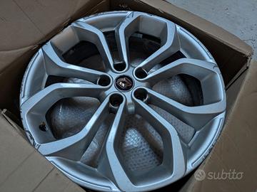 Cerchi originali Renault 6.5x20 pollici